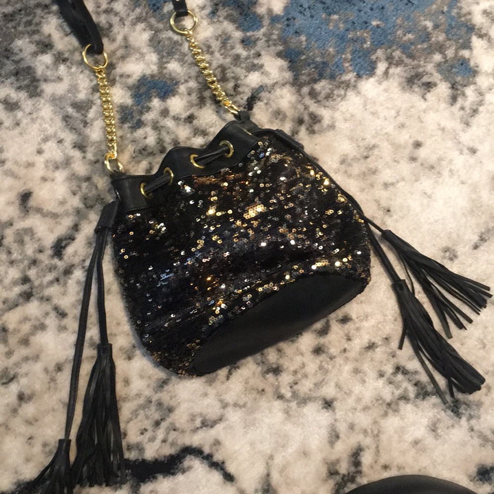 Shoulder bag